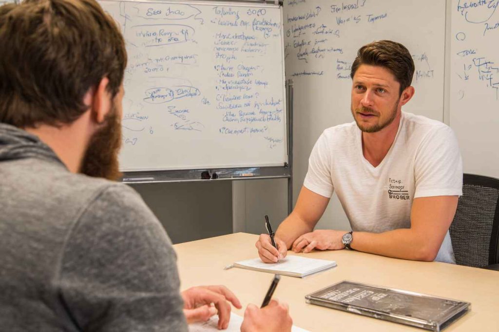 Candidate answering a scenario-based SEO interview question.