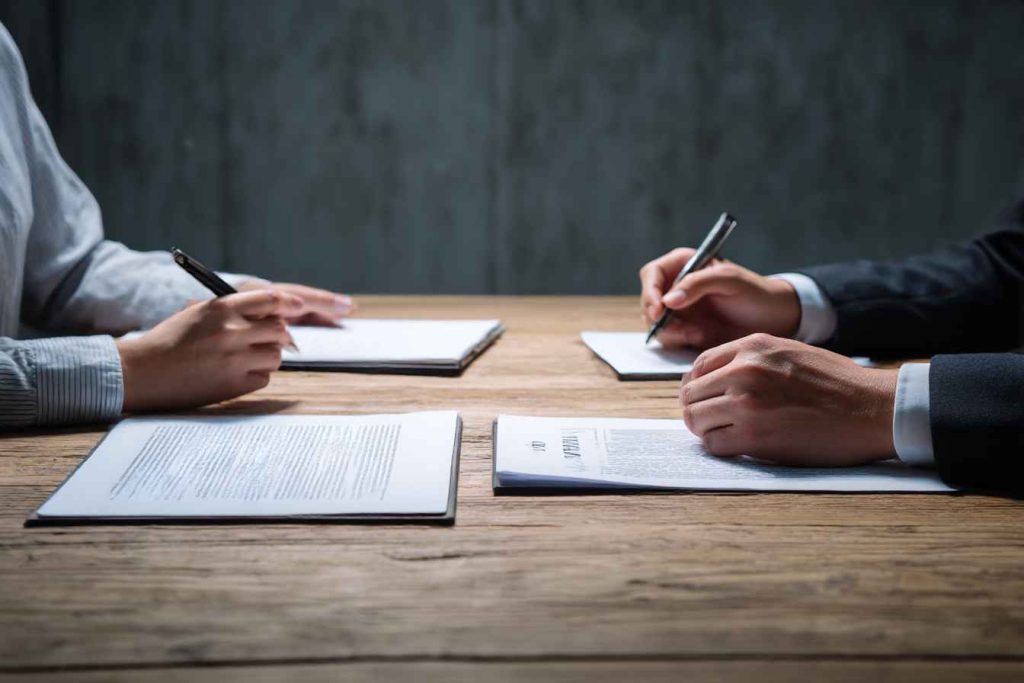 How to Test Negotiation Skills in Candidates 3 Candidate participating in a negotiation role-play during a job interview