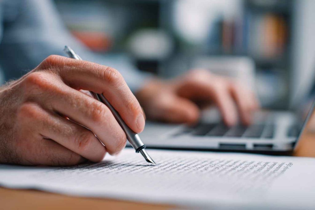 Candidate optimizing article content for SEO in test.